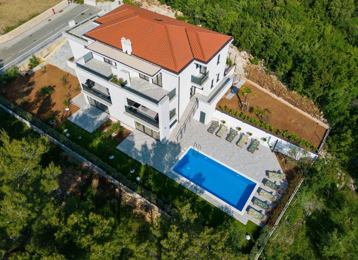Apartments Paola & Karla With Pool Krk Town Zewnętrze zdjęcie