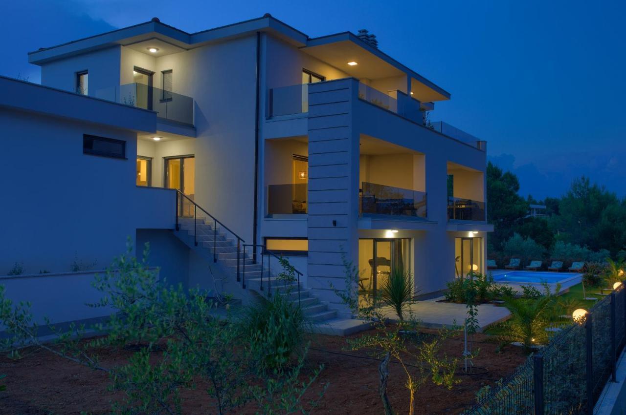 Apartments Paola & Karla With Pool Krk Town Zewnętrze zdjęcie