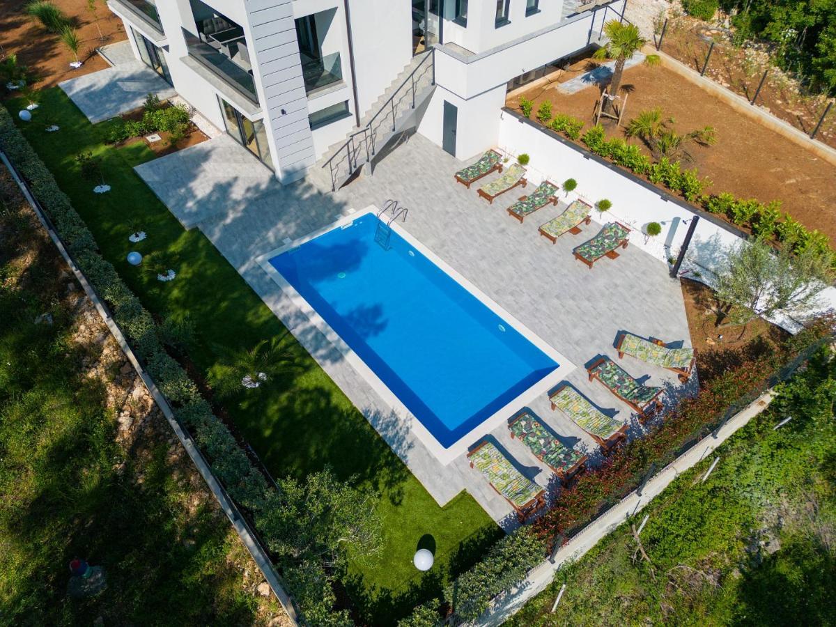 Apartments Paola & Karla With Pool Krk Town Zewnętrze zdjęcie