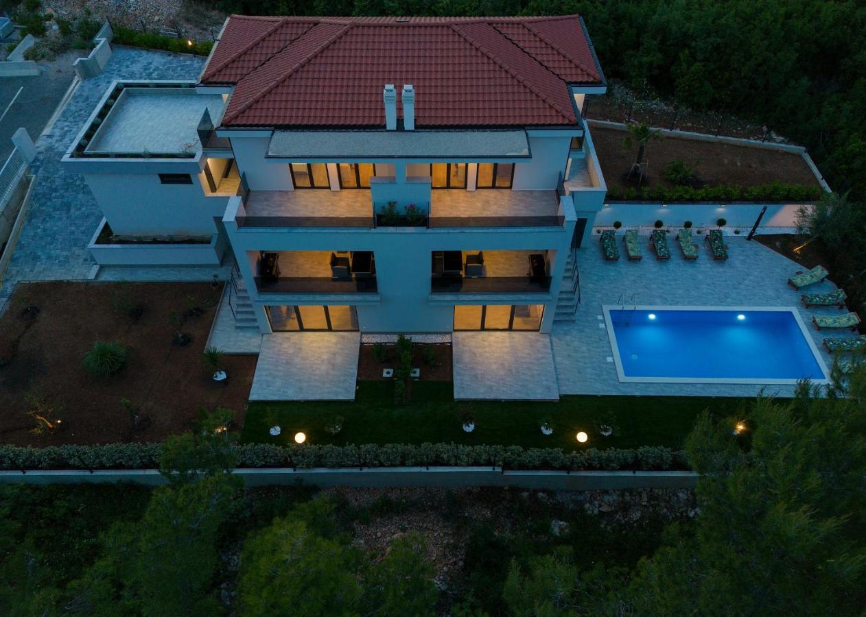 Apartments Paola & Karla With Pool Krk Town Zewnętrze zdjęcie