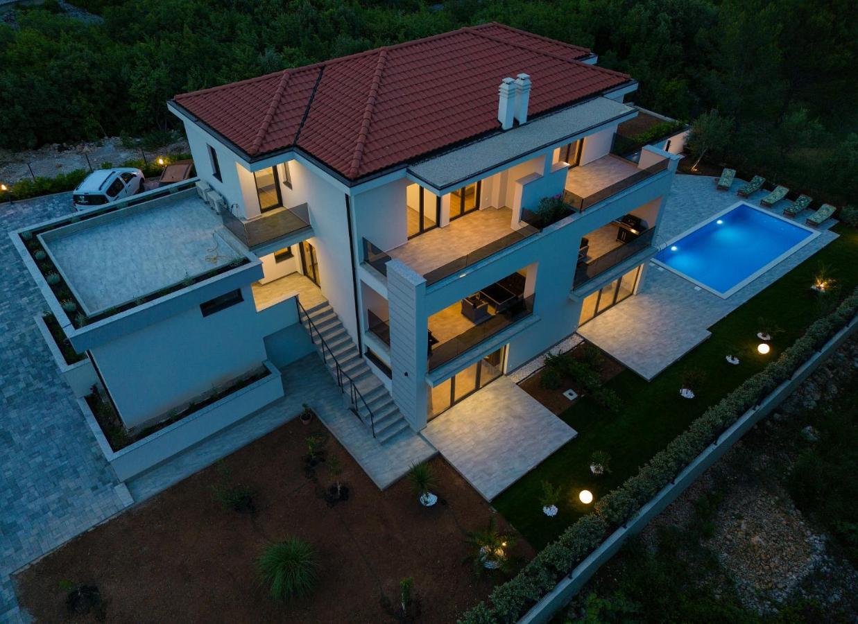 Apartments Paola & Karla With Pool Krk Town Zewnętrze zdjęcie
